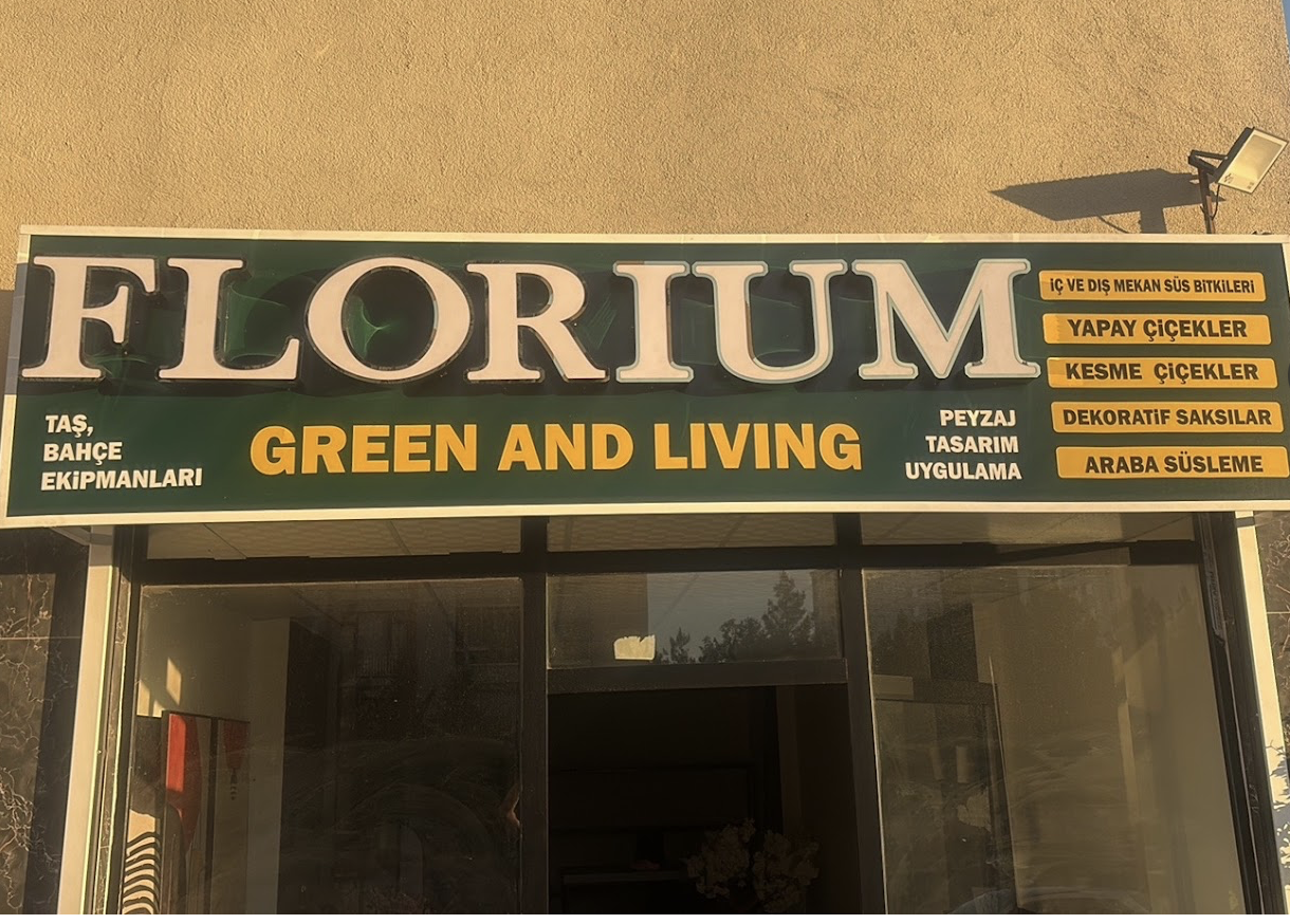 Florium tabela ve mağaza girişi
